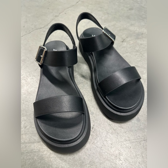 Black Women's Sandals - Picture 4 of 13